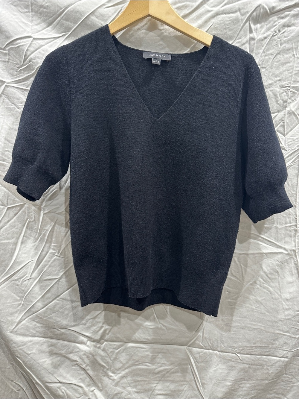 Ann Taylor Black V-Neck Short Sleeve Sweater